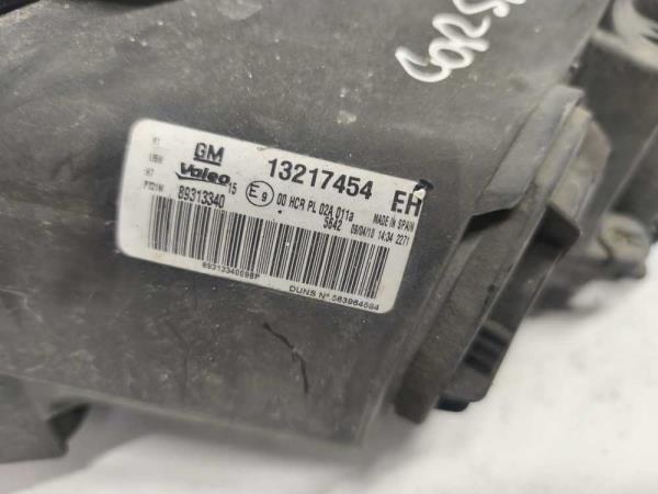 PHARE DROIT OPEL - Vue 3